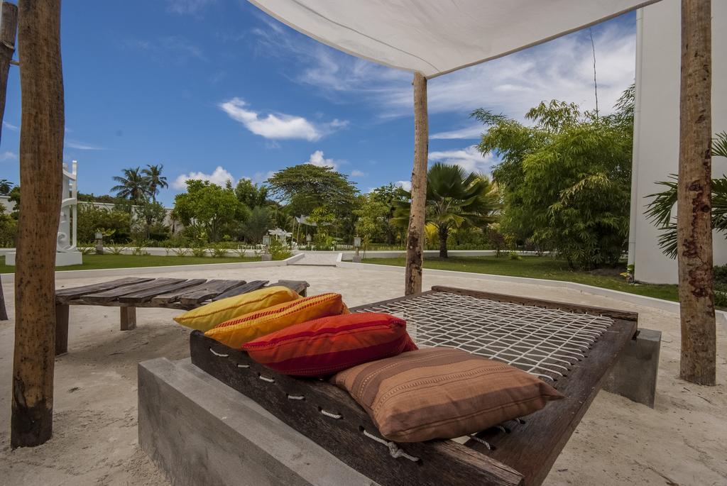 Amra Palace Gan (Laamu Atoll) Exterior foto