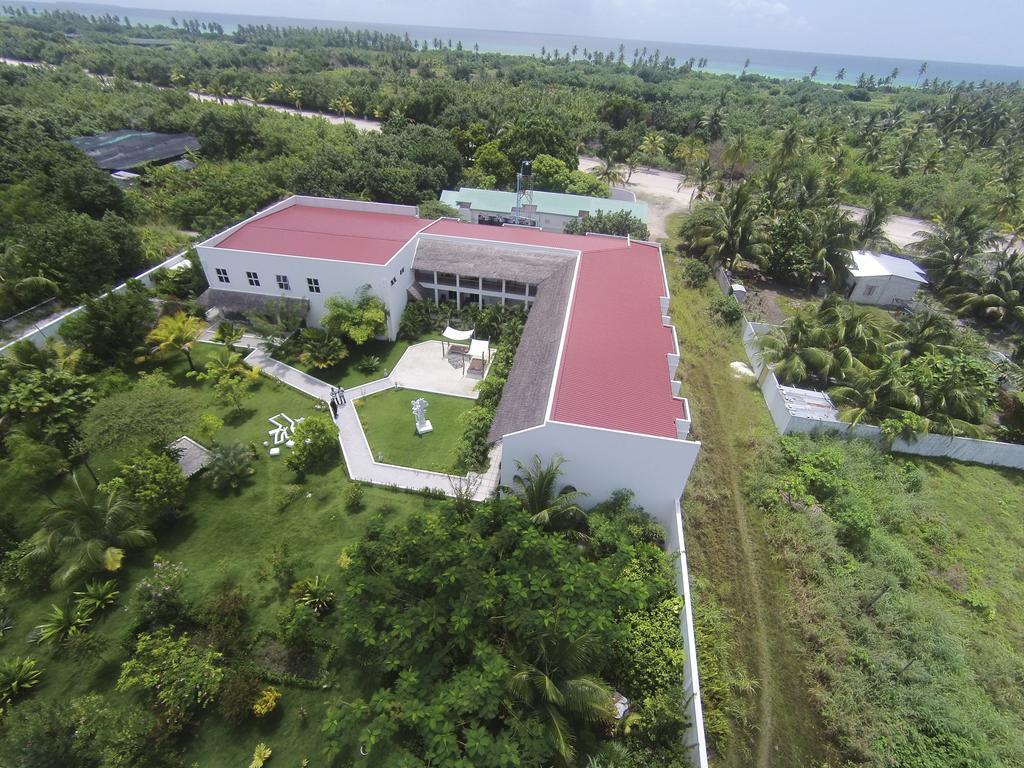 Amra Palace Gan (Laamu Atoll) Exterior foto