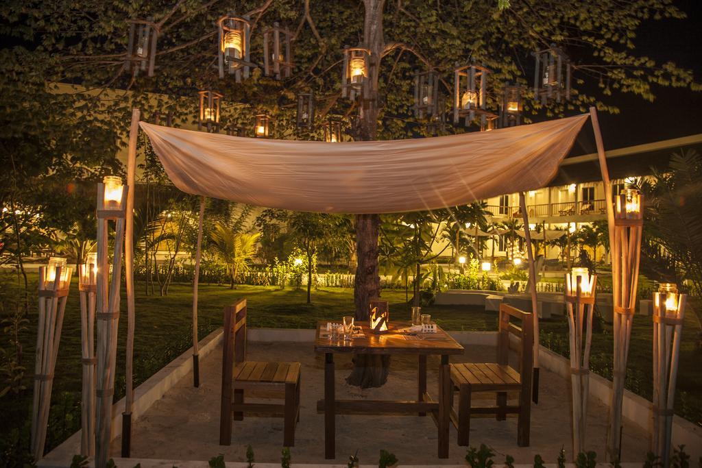 Amra Palace Gan (Laamu Atoll) Exterior foto