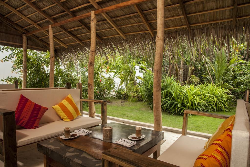 Amra Palace Gan (Laamu Atoll) Exterior foto