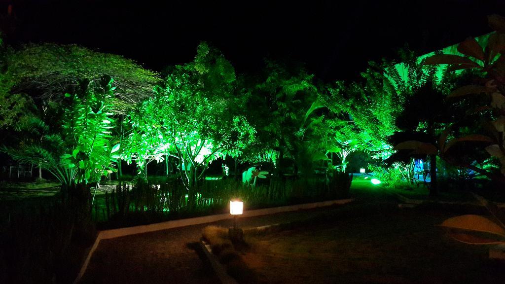 Amra Palace Gan (Laamu Atoll) Exterior foto