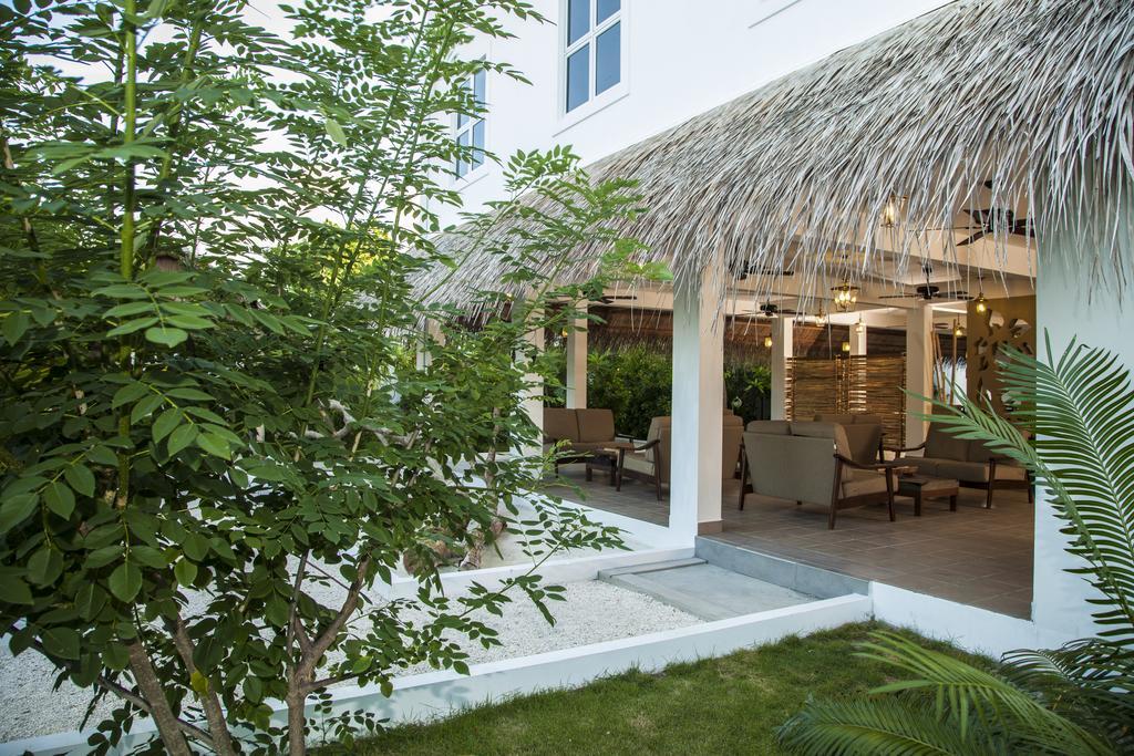 Amra Palace Gan (Laamu Atoll) Exterior foto