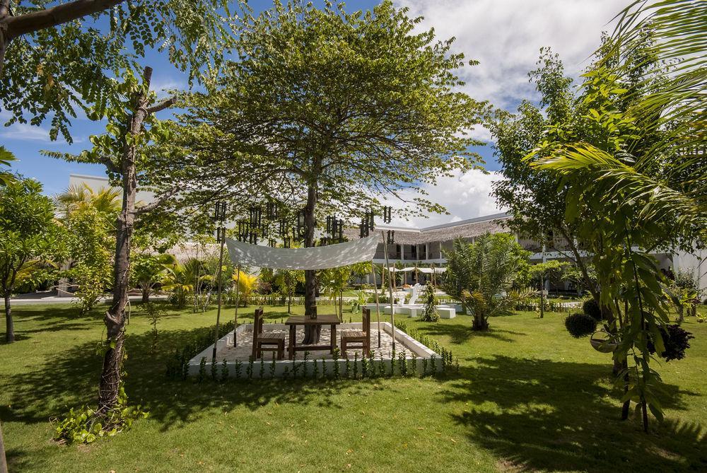 Amra Palace Gan (Laamu Atoll) Exterior foto