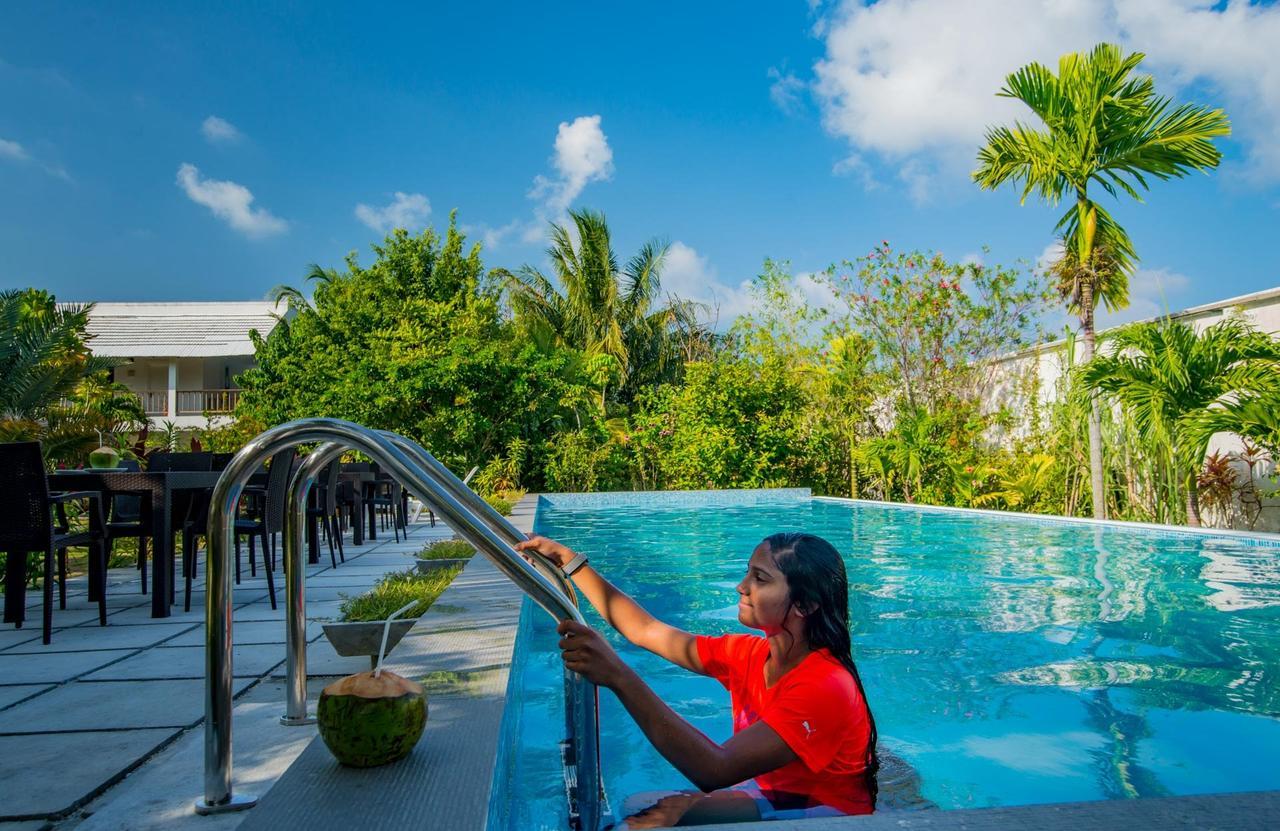 Amra Palace Gan (Laamu Atoll) Exterior foto