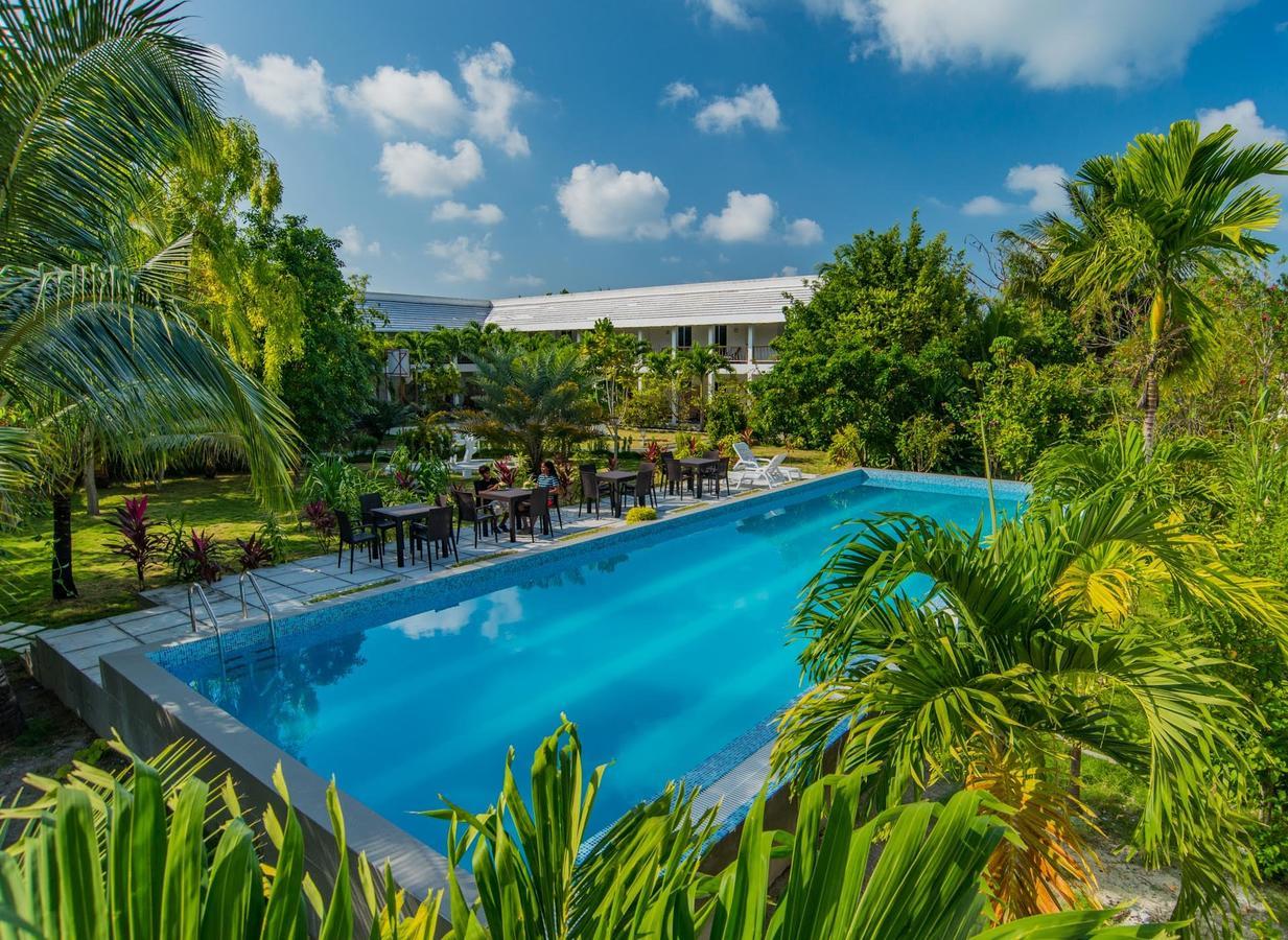 Amra Palace Gan (Laamu Atoll) Exterior foto