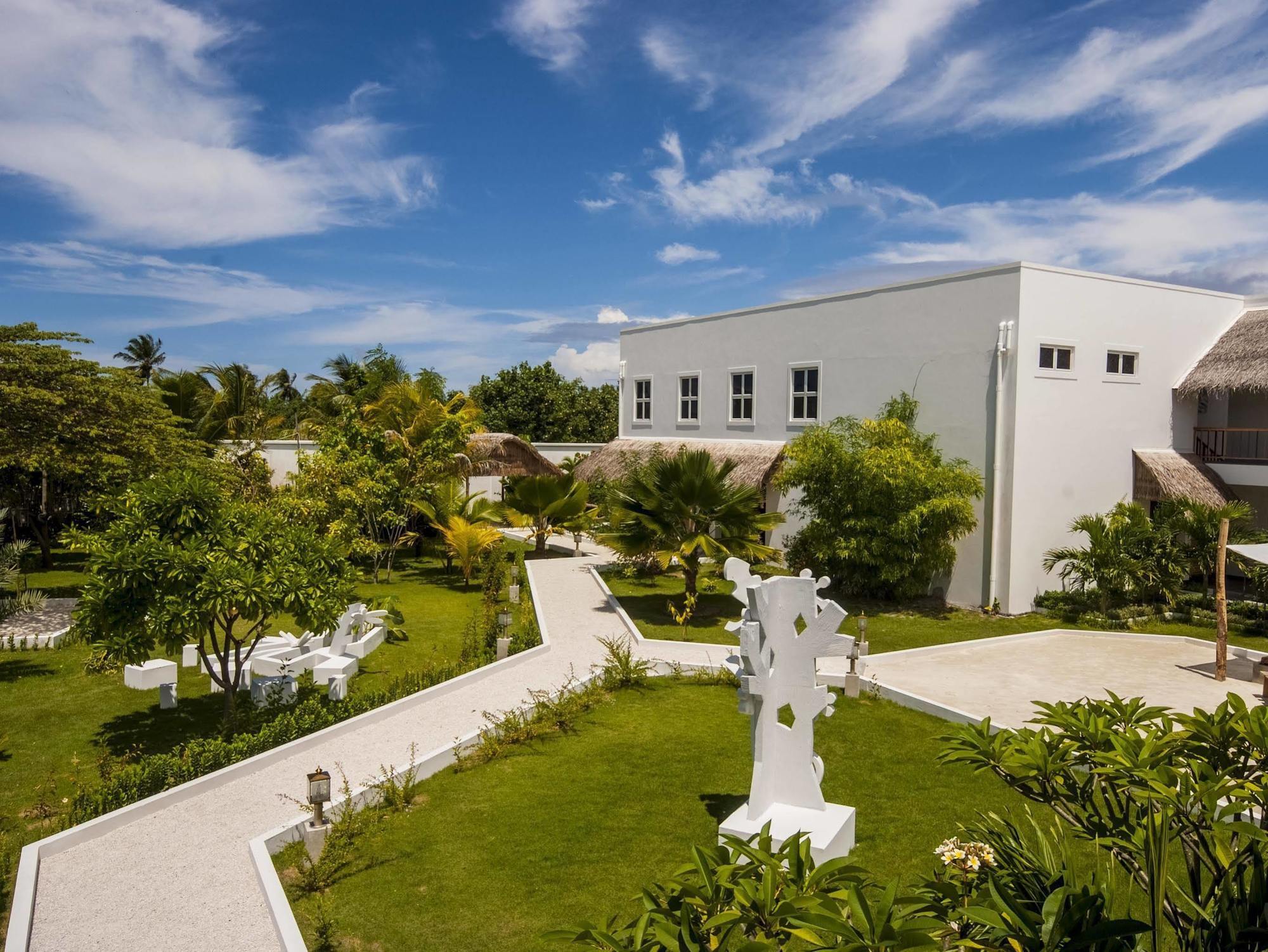 Amra Palace Gan (Laamu Atoll) Exterior foto